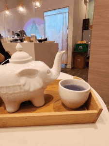 Elephant shape tea pot