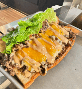 biggest burger with cheeze
